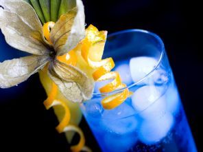 Blue lagoon Cocktails met alcohol