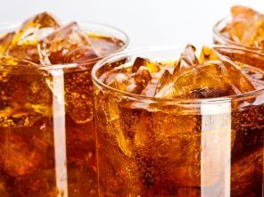 Rum cola Cocktails met alcohol
